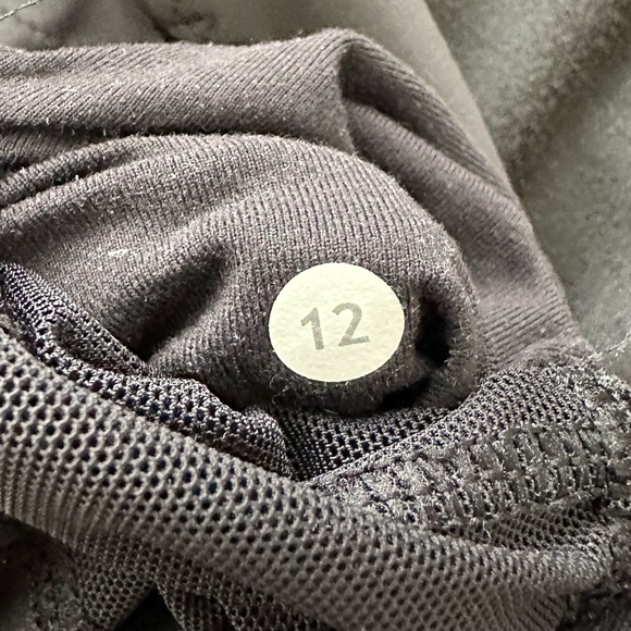 Lululemon Jacket - Picture 14 of 15